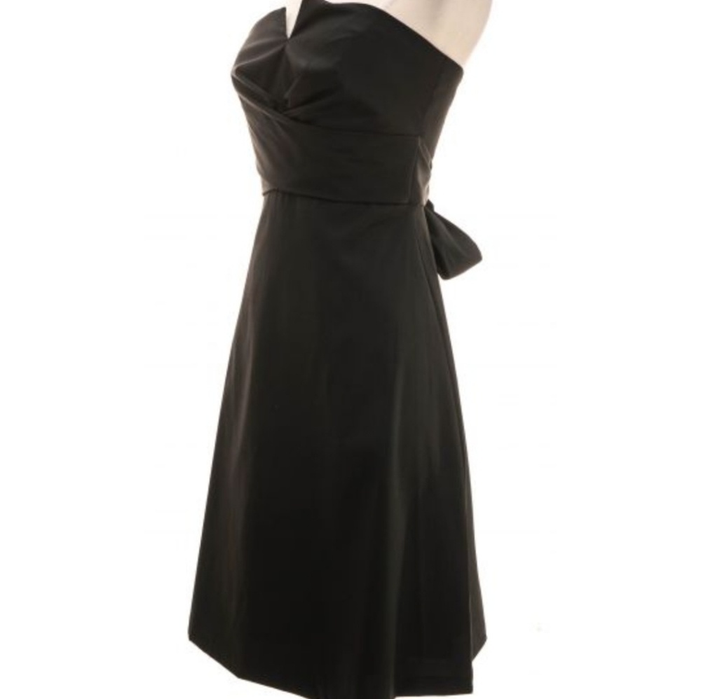 💕White House Black Market Strapless Dress